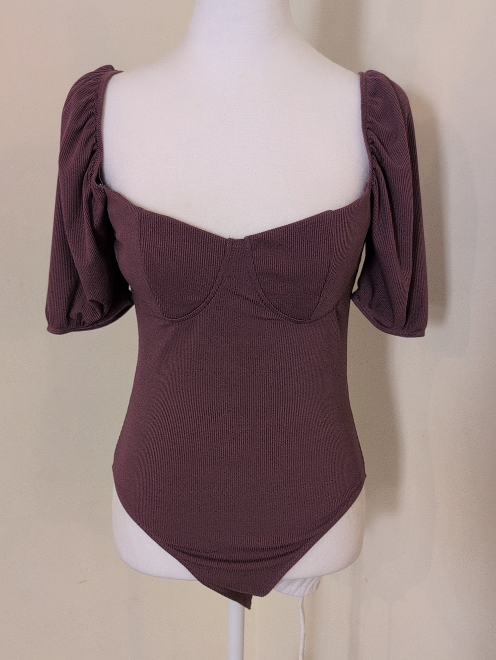 Forever 21 Plum Ribbed Sweetheart Bodysuit with Puff Sleeves